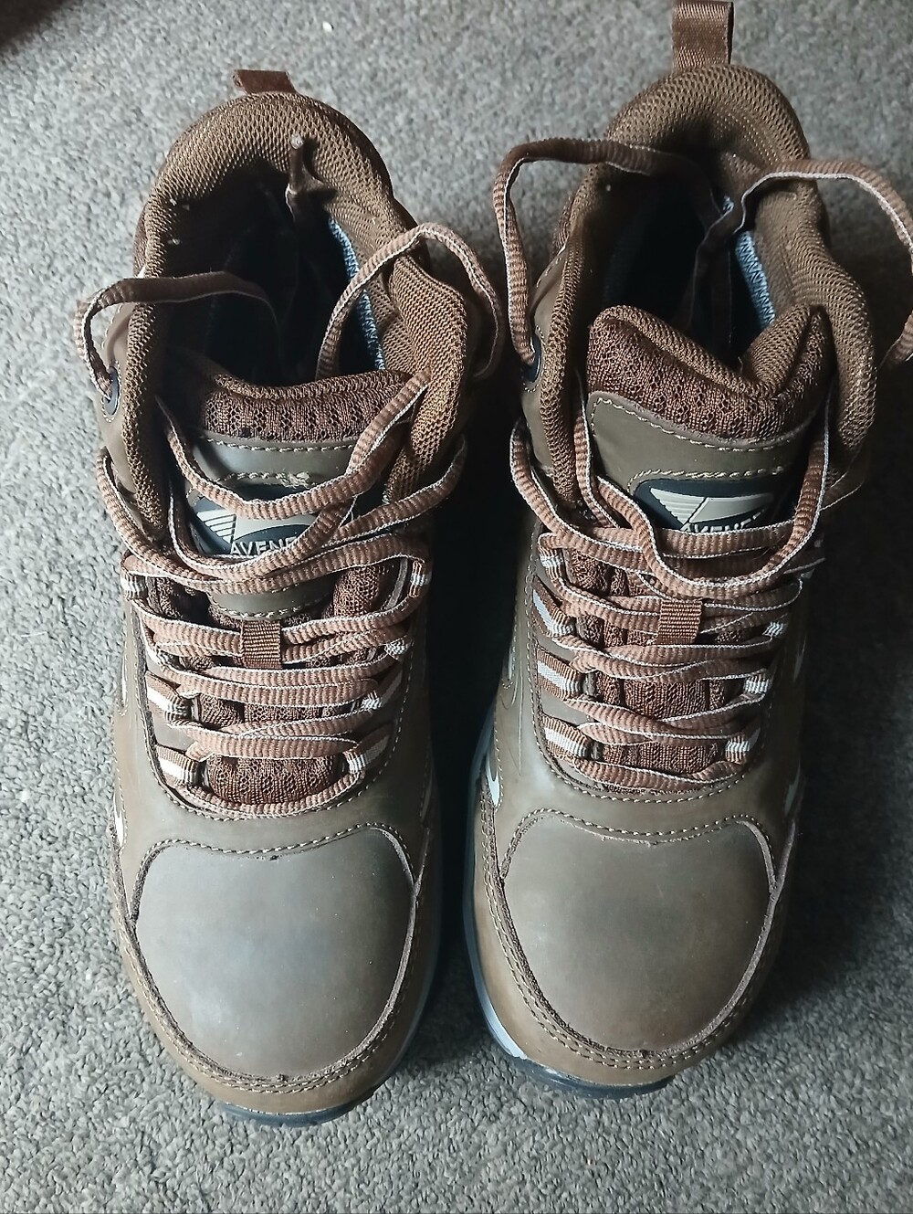 Avenger Brown Women's Lace-Up Ankle Boots Size 8